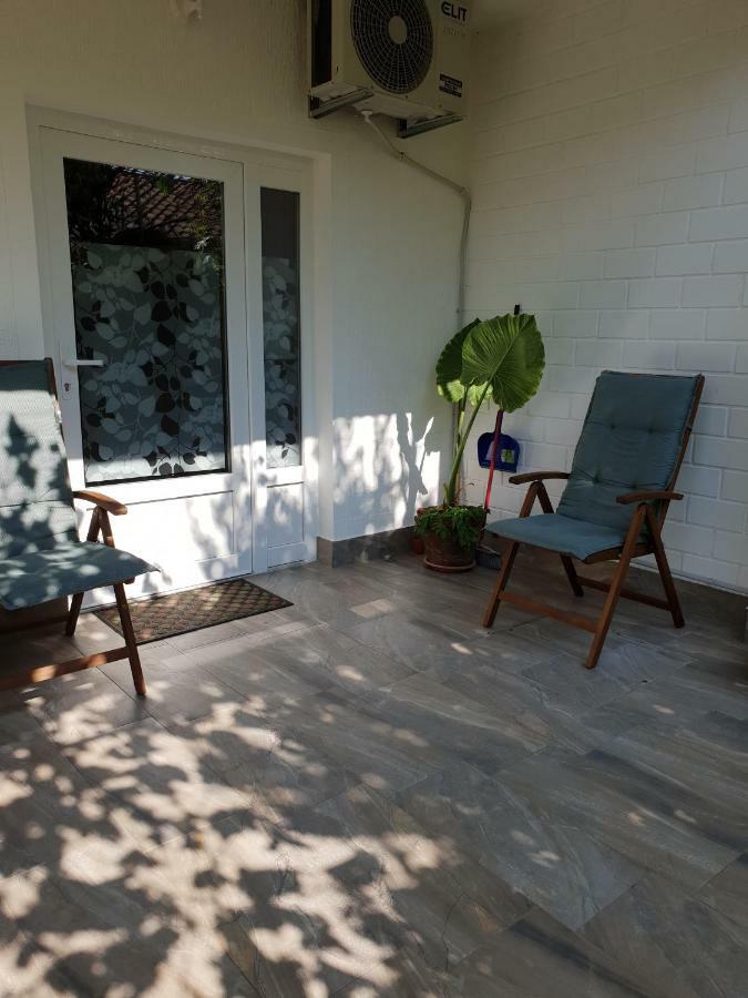 Apartman Nicolle Brzac Exterior foto